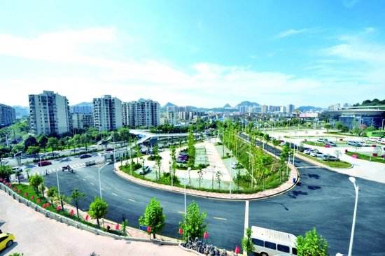 經(jīng)開區(qū):“兩新”產(chǎn)業(yè)撐起半壁江山